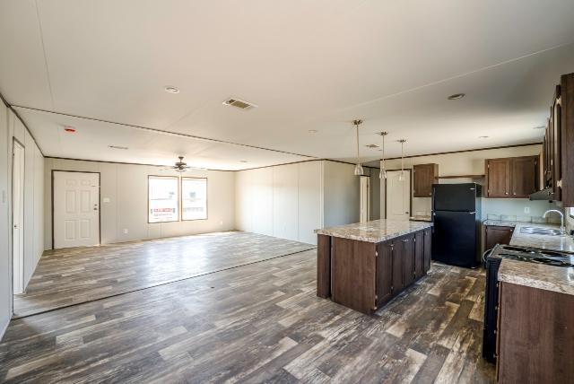 2022 Redman Double Wide - double wide - in Splendora, TX - photo 4 of 15