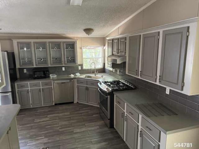 2000 Fleetwood Double Wide - double wide - in Austin, TX - photo 7 of 15