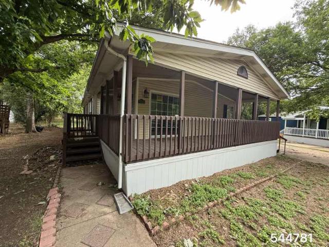 2000 Fleetwood Double Wide - double wide - in Austin, TX - photo 11 of 15