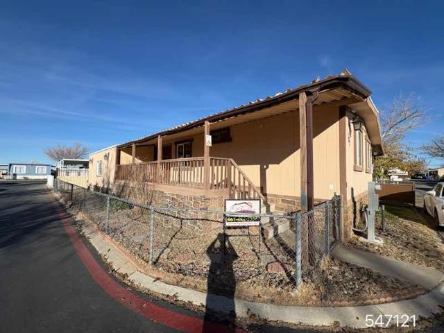 1973 Golden West Double Wide - double wide - in Lancaster, CA - photo 2 of 12