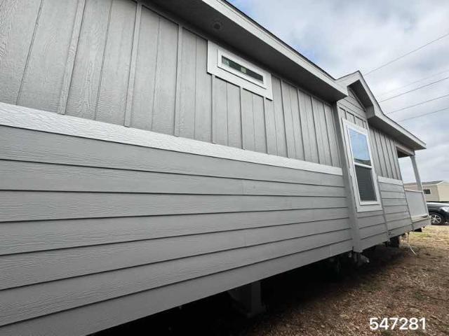 2021 Oak Creek Double Wide - double wide - in Cedar Creek, TX - photo 3 of 15