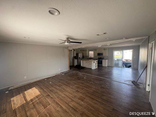 2022 Oak Creek Double Wide - double wide - in New Caney, TX - photo 10 of 13