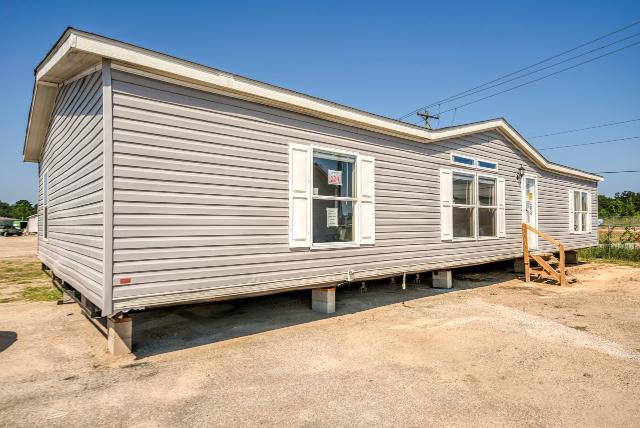 2022 Fleetwood Double Wide - double wide - in Splendora, TX - photo 1 of 15