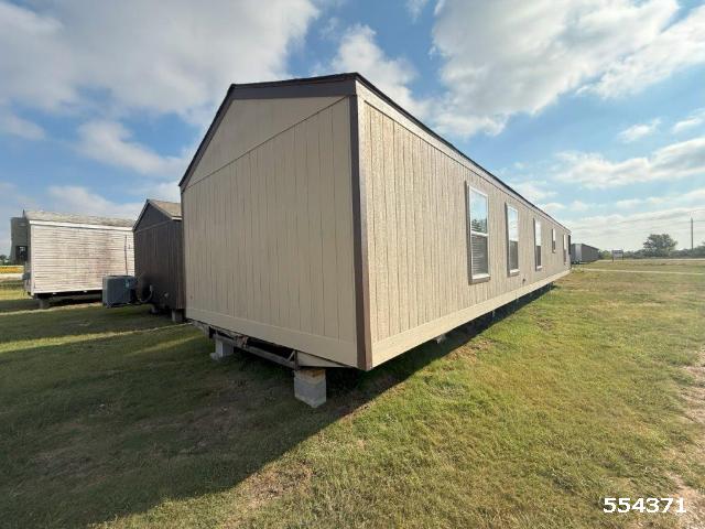 2022 Oak Creek Single Wide - single wide - in Ponder, TX - photo 5 of 15
