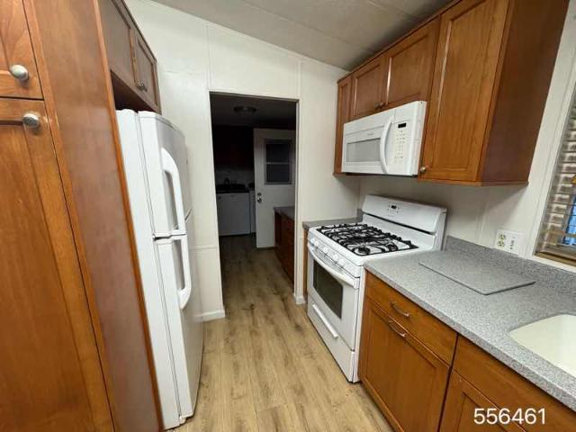 1984 Fleetwood Double Wide - double wide - in Sacramento, CA - photo 4 of 6
