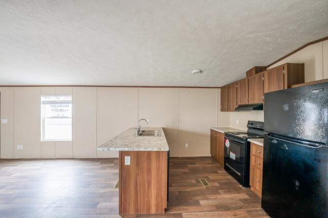 2022 So Energy Single Wide - single wide - in Splendora, TX - photo 4 of 15