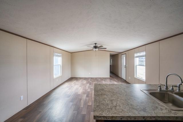 2022 So Energy Single Wide - single wide - in Splendora, TX - photo 5 of 15