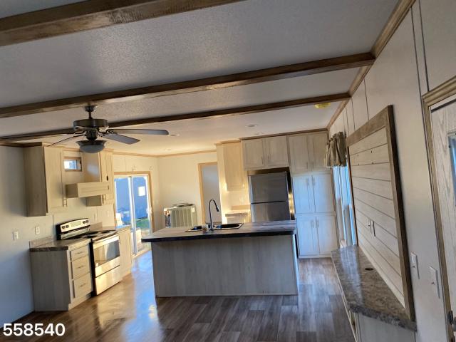 2022 Fleetwood Single Wide - single wide - in Georgetown, TX - photo 3 of 8