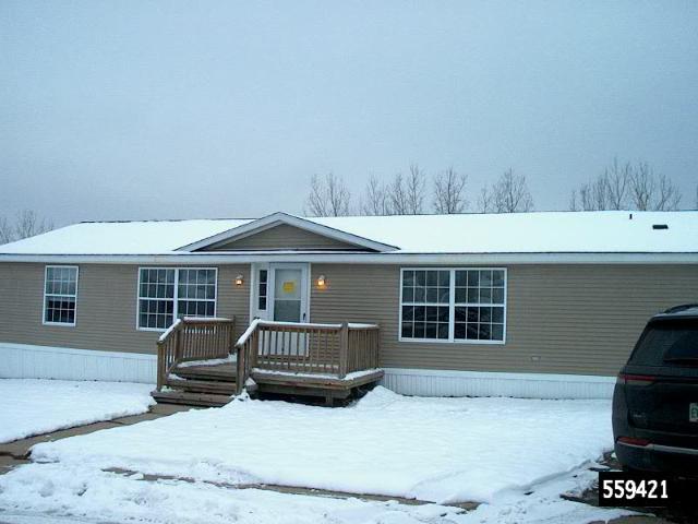 1998 Fall Creek Double Wide - double wide - in Fenton, MI - photo 1 of 15