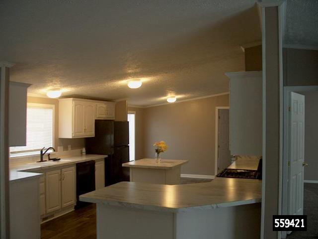 1998 Fall Creek Double Wide - double wide - in Fenton, MI - photo 7 of 15