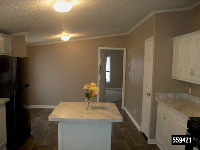 1998 Fall Creek Double Wide - double wide - in Fenton, MI - photo 10 of 15