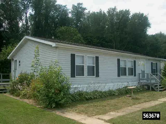 1998 Holly Park Double Wide - double wide - in Marcellus, MI - photo 5 of 15