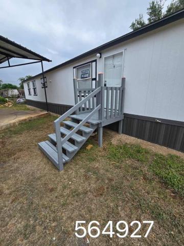 2013 Solitaire Single Wide - single wide - in Charlotte, TX - photo 1 of 15