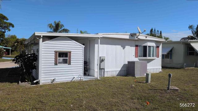 1980 Twin Double Wide - double wide - in Fort Pierce, FL - photo 2 of 2