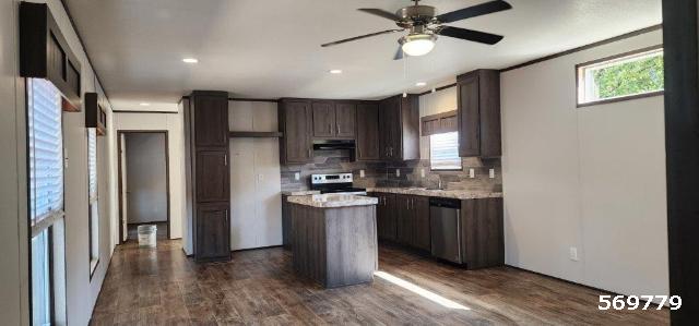 2022 Fleetwood Single Wide - single wide - in Seagoville, TX - photo 5 of 15