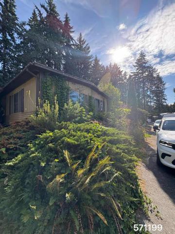 1975 Bonpr Double Wide - double wide - in Puyallup, WA - photo 1 of 10