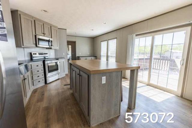 2022 Cmh Single Wide - single wide - in Pleasanton, TX - photo 4 of 13