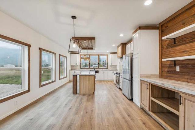 2023 Fleetwood Double Wide - double wide - in Columbia Falls, MT - photo 4 of 15