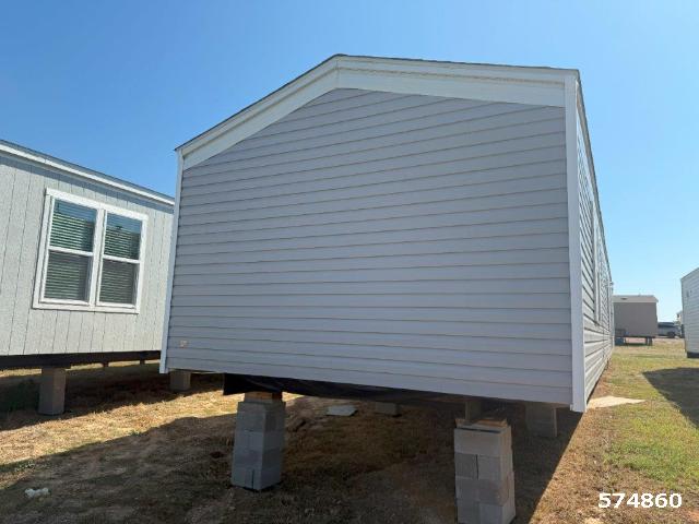 2023 Cmh Single Wide - single wide - in Springtown, TX - photo 3 of 11