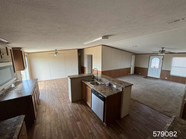 2016 Legacy Double Wide - double wide - in Pleasanton, TX - photo 14 of 15