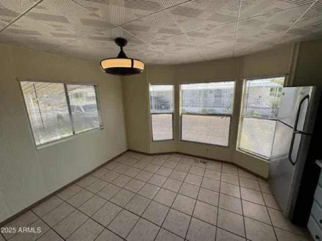 1983 Palm Harbor Single Wide - single wide - in Mesa, AZ - photo 8 of 15
