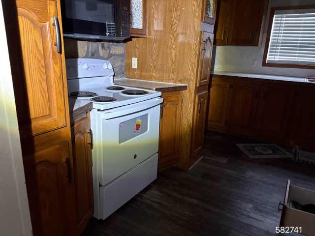 1998 Gateway Double Wide - double wide - in Garrison, TX - photo 10 of 15