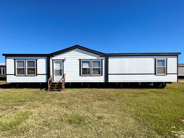 2022 American Homestar Double Wide - double wide - in Huntsville, TX - photo 1 of 15