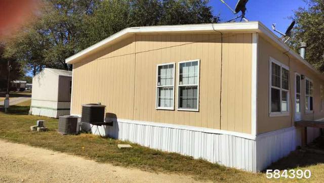 2016 Fleetwood Double Wide - double wide - in La Vernia, TX - photo 1 of 7