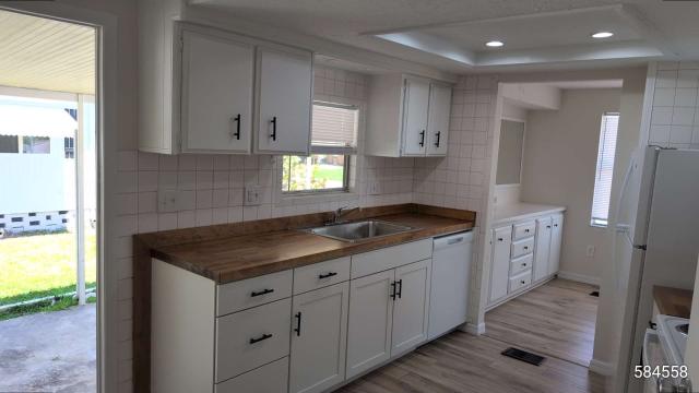 1979 Flee Double Wide - double wide - in Ellenton, FL - photo 11 of 15