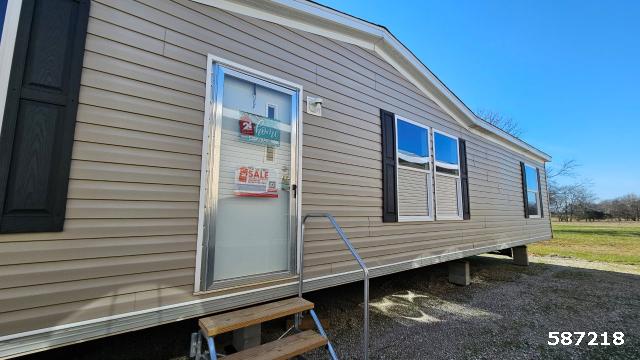 2021 Champion Double Wide - double wide - in Aberdeen, MS - photo 2 of 15