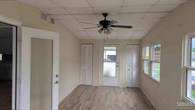 1981 Sher Double Wide - double wide - in Ellenton, FL - photo 5 of 11