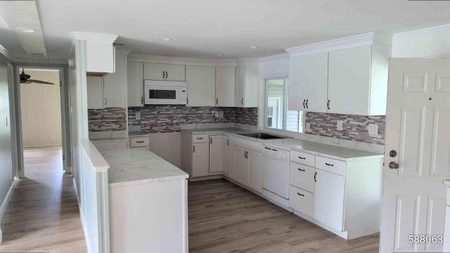 1981 Sher Double Wide - double wide - in Ellenton, FL - photo 6 of 11