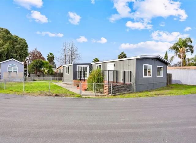 1976 Madison Double Wide - double wide - in Manteca, CA - photo 1 of 11