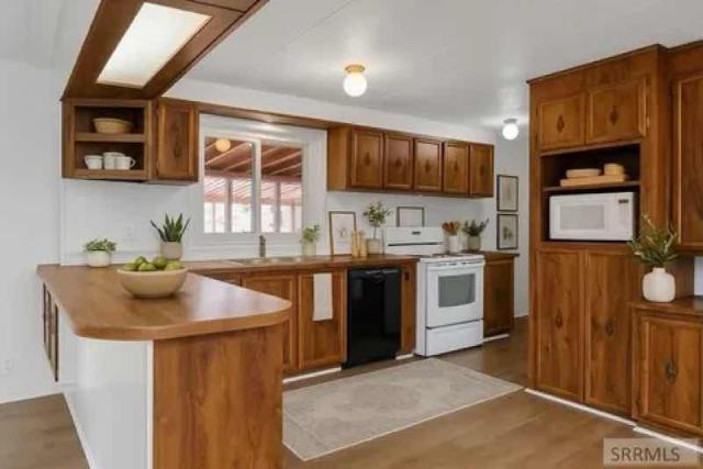 1986 Zimmer Single Wide - single wide - in Idaho Falls, ID - photo 8 of 15