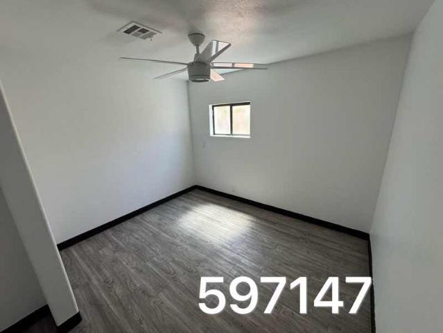 1972 Newport Double Wide - double wide - in Glendale, AZ - photo 11 of 15