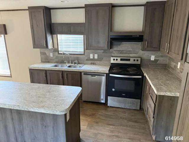 2022 Fleetwood Single Wide - single wide - in Smithville, TX - photo 6 of 15