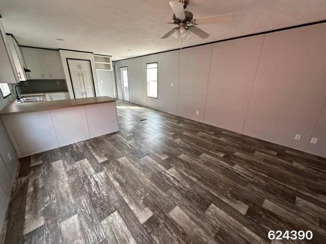 2022 Cavco Single Wide - single wide - in San Antonio, TX - photo 2 of 13