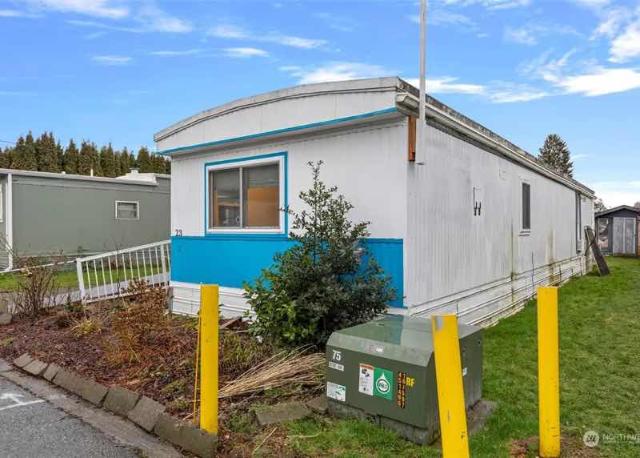 1977 Perl Single Wide - single wide - in Mount Vernon, WA - photo 2 of 15
