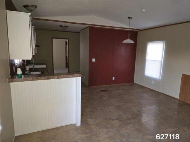 2014 Fleetwood Single Wide - single wide - in Dale, TX - photo 4 of 15