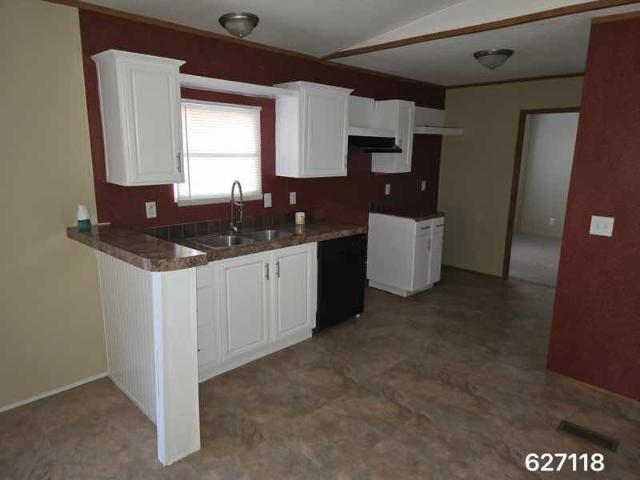 2014 Fleetwood Single Wide - single wide - in Dale, TX - photo 5 of 15