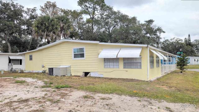 1973 Vndl Double Wide - double wide - in Casselberry, FL - photo 3 of 13
