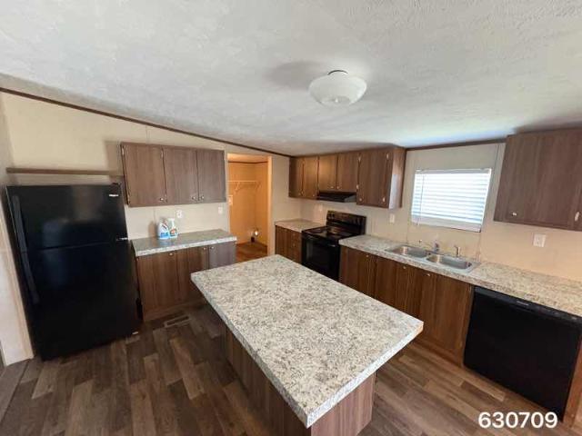 2022 Clayton Double Wide - double wide - in Liberty Hill, TX - photo 4 of 15