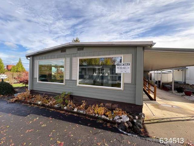 1971 Great Lakes Double Wide - double wide - in Medford, OR - photo 1 of 10