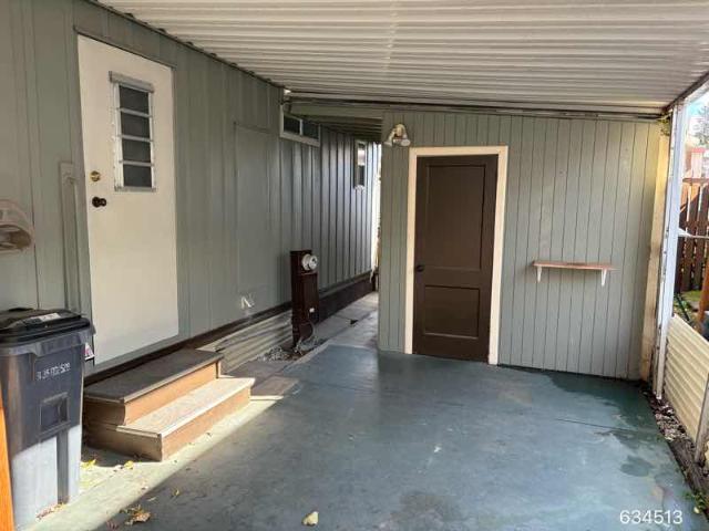 1971 Great Lakes Double Wide - double wide - in Medford, OR - photo 5 of 10