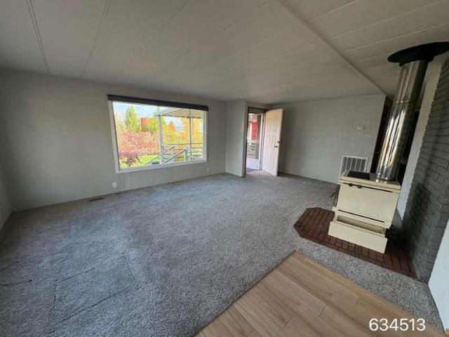 1971 Great Lakes Double Wide - double wide - in Medford, OR - photo 8 of 10