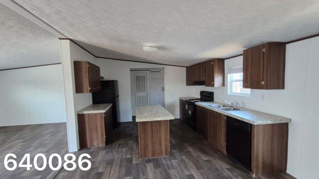 2022 Cmh Double Wide - double wide - in Lytle, TX - photo 4 of 8