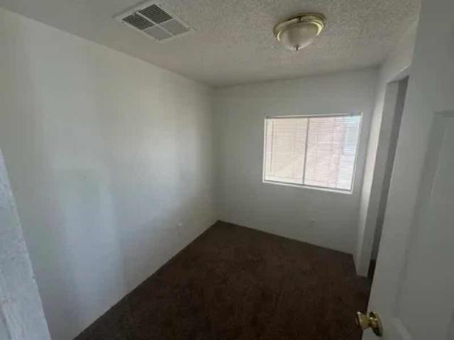 1980 Bainbridge Single Wide - single wide - in Glendale, AZ - photo 7 of 13