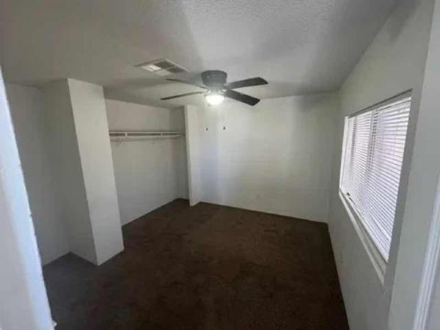 1980 Bainbridge Single Wide - single wide - in Glendale, AZ - photo 10 of 13