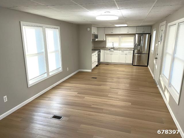 1977 Conr Single Wide - single wide - in Millersville, MD - photo 7 of 15