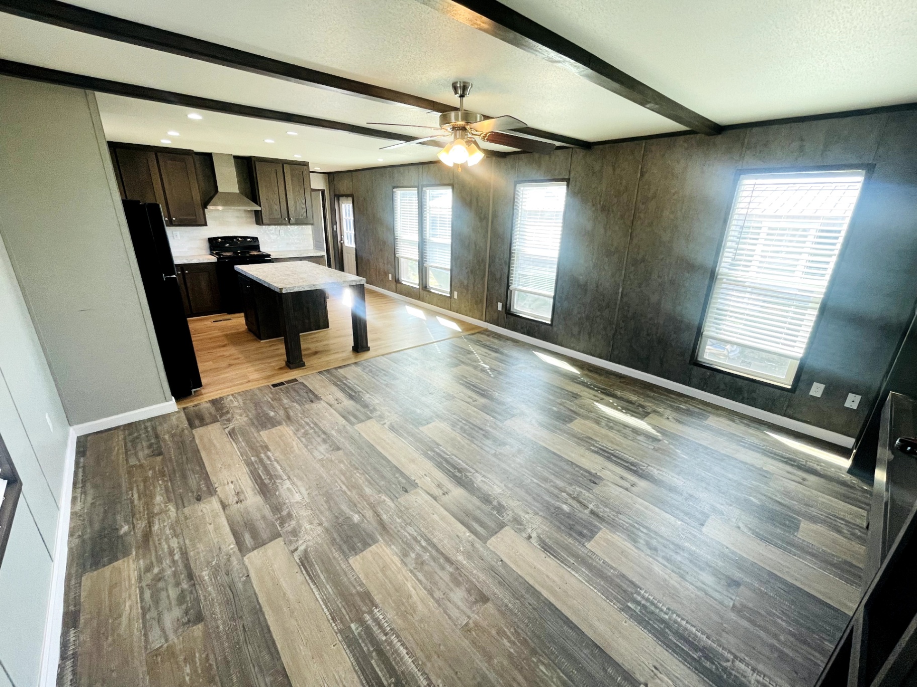 2021 3BR/2BA SINGLE WIDE - single wide - in San Antonio, TX - photo 2 of 10